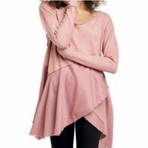 NWT. Free People - We the Free Oh Bloom top in dusty rose. Size Medium.